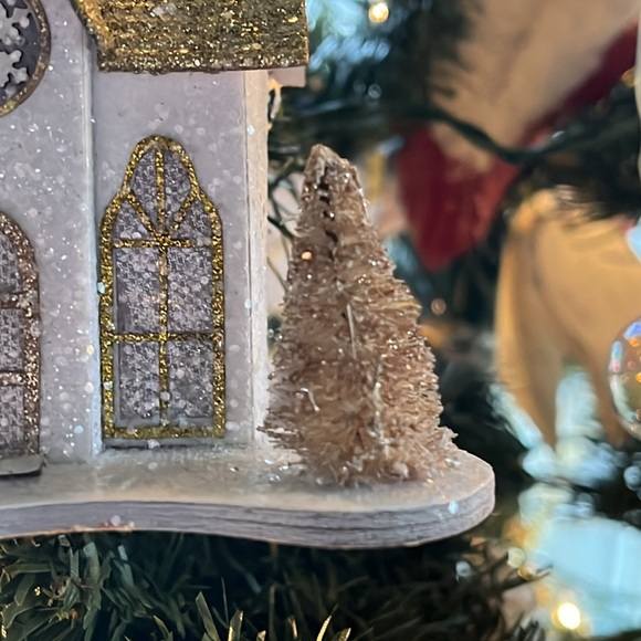 Light Up Christmas Tree Ornament Glitter House - Picture 3 of 10